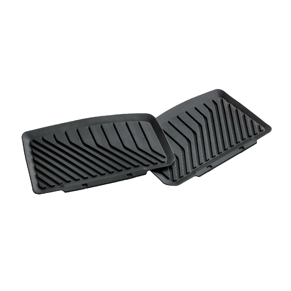 All-weather floor mats. Rear e-tron GT