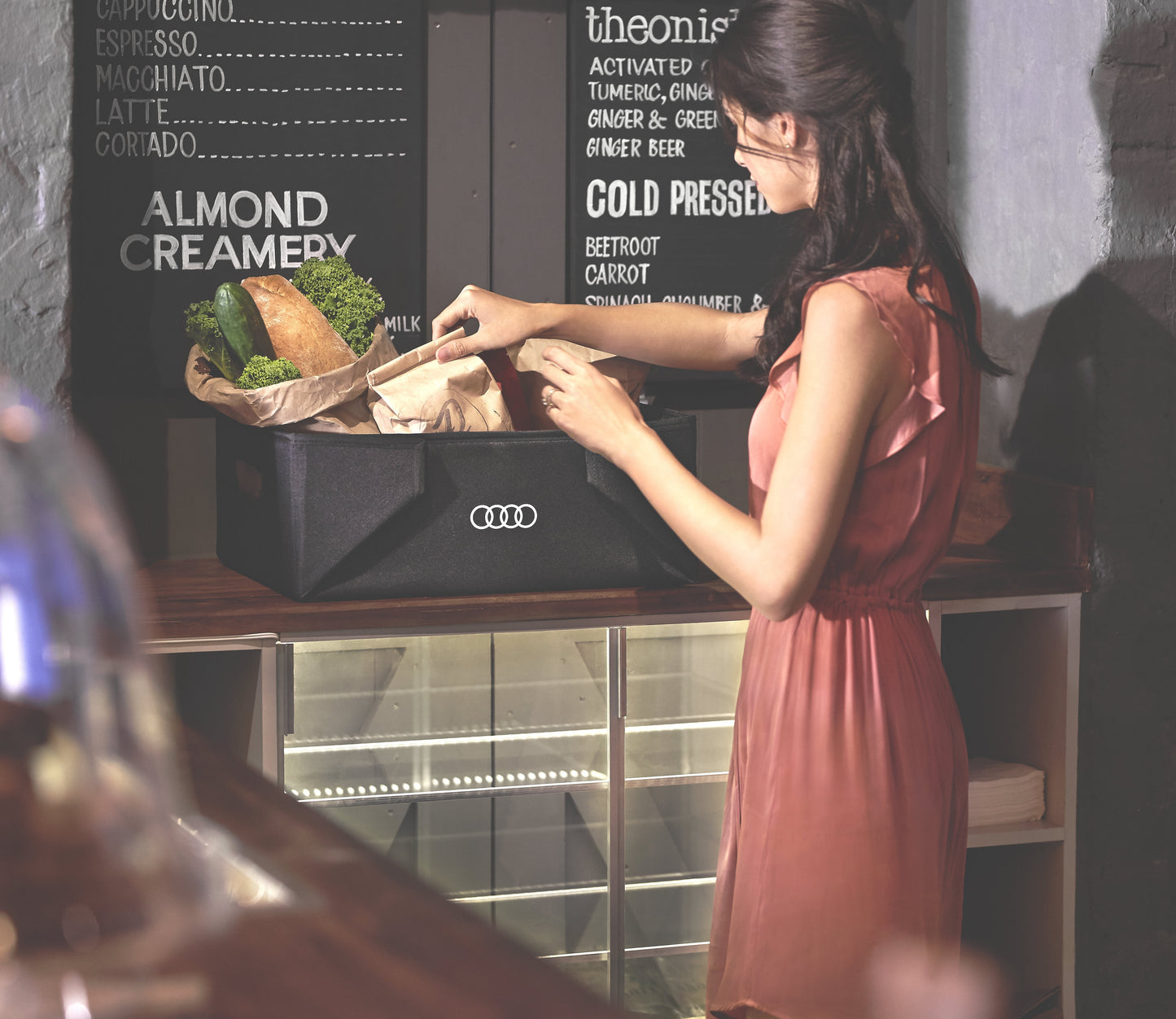 Collapsible luggage box