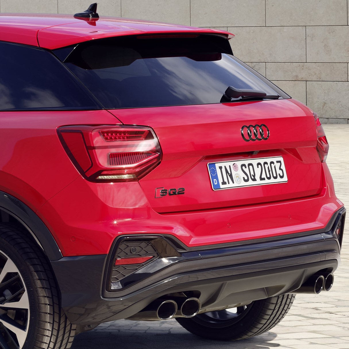 SQ2 Model name, rear. Black,