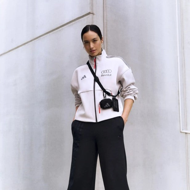 Audi Formula 1 Engineers track top, women's