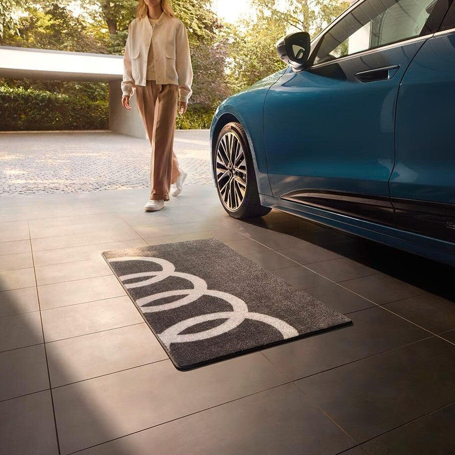 Audi Garage mat, rings